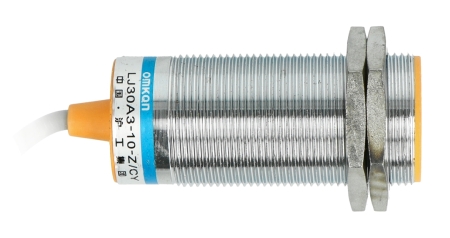 The sensor's measuring range is from 0 mm to 10 mm.