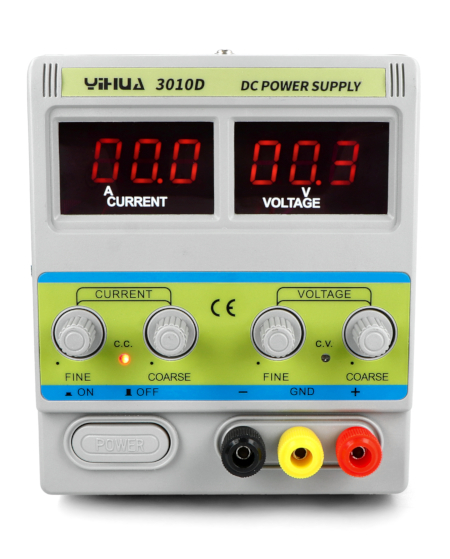 The Yihua 3010D is equipped with two easy-to-read displays