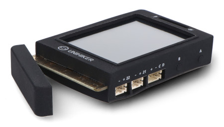 The set does not include the single-board UNIHIKER minicomputer