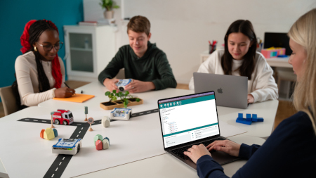 Programming in Arduino IDE or Arduino Cloud