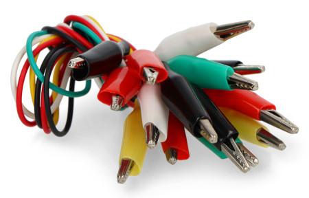 The set consists of 7 colored cables with crocodile connectors