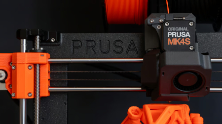 The high-flow nozzle increases filament flow and speeds up printing without the need for specialized materials