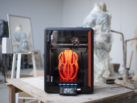 The high-flow nozzle increases filament flow and speeds up printing without the need for specialized materials