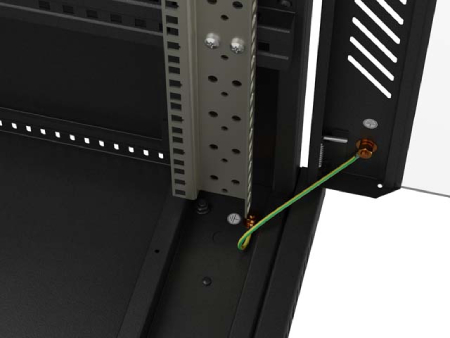 The solid housing made of cold-rolled steel guarantees stability, high durability and resistance to damage