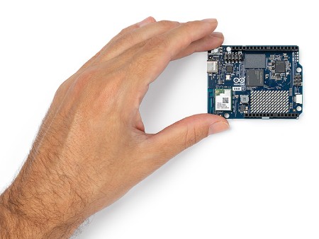 Arduino Uno Q 4GB